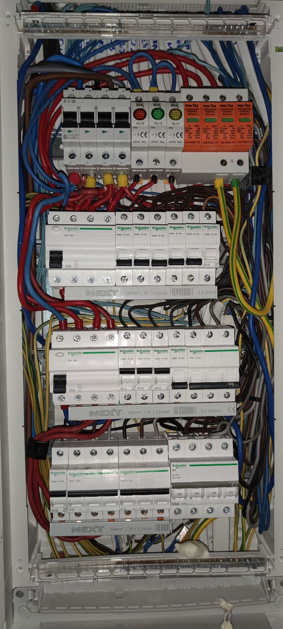 Usługi elektryczne Pomiar elektryczny protokoły,instalacje elektryczne